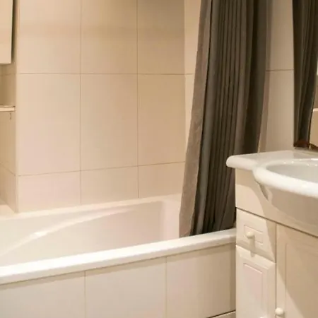 Magnificent Spacious Apt In The Heart Of Paris Apartamento París